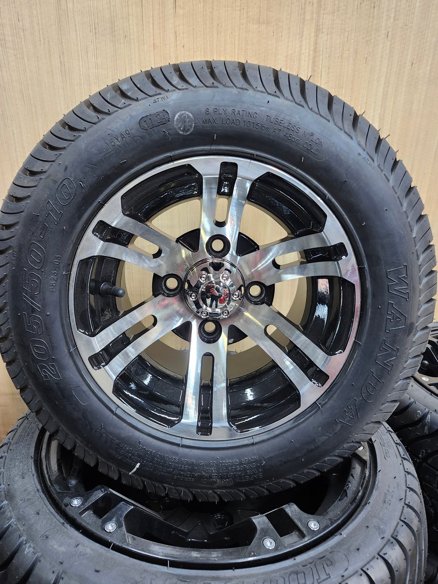 Pneus/roues de 14 pouces asphalte